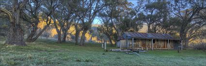Oldfields Hut - Kosciuszko NP - NSW (PBH4 00 12789)